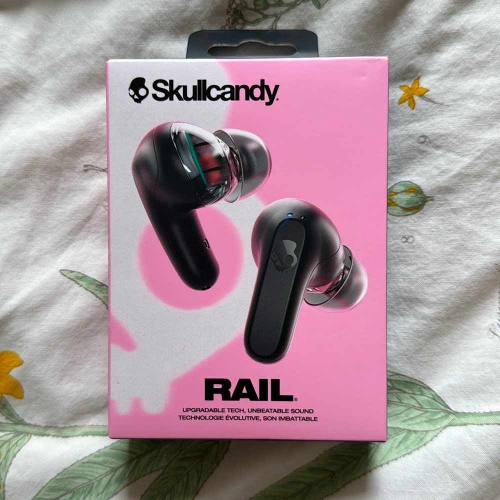 Skullcandy Rail Bluetooth Earbuds